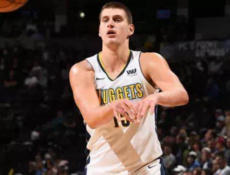 我们可以发 我们可以发