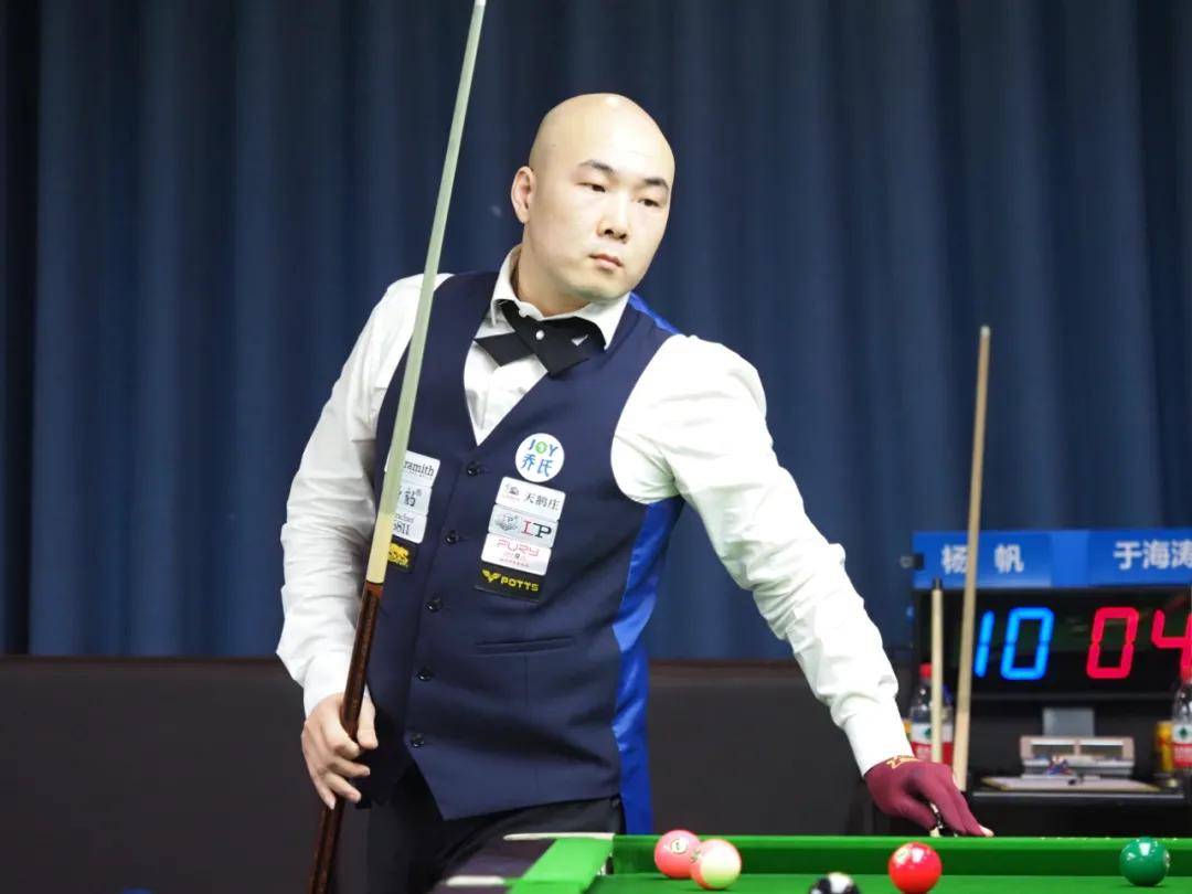 在多项游泳 在多项游泳